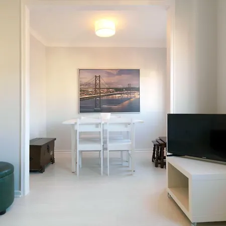 Flh Merces Cozy Flat With River View Apartament Lizbona