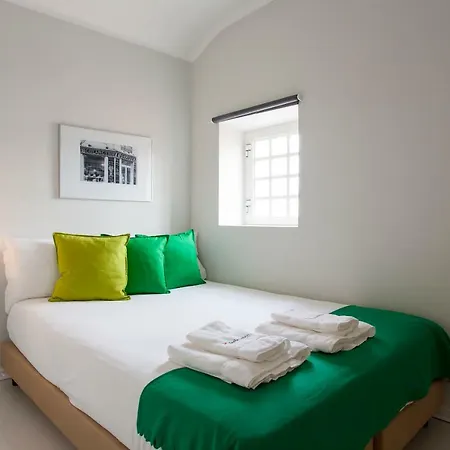 Apartment Flh Merces Cozy Flat With River View